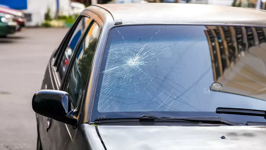Will a Cracked Windshield Pass Inspection in Arizona?