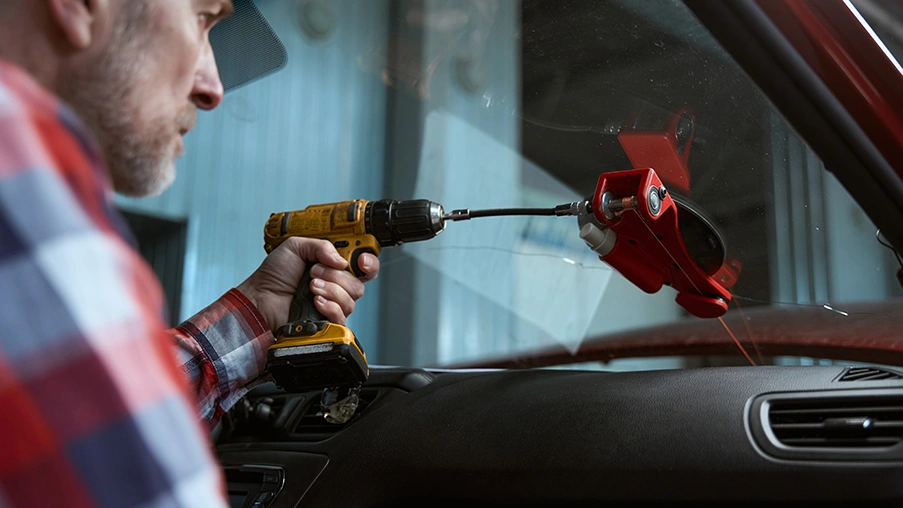 Benefits of Getting Professional Windshield Repair Service